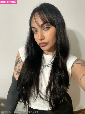 sofiiaflores - i took a lil break to get ready for halloween content!! lots of sexy