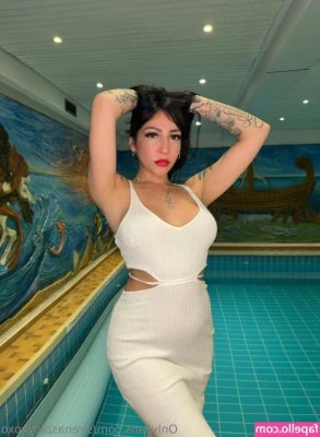 sirenaspicyxoxo - Hmm what would be your first thought if you seen me in the elevator