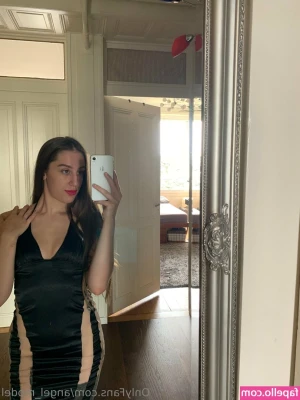 ange_elle [ ange-elle ] - Come have a walk with me 💕💕