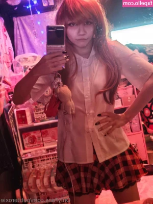 petiteroxie - So you’re new here? Welcome to my page. Where my ass owns your