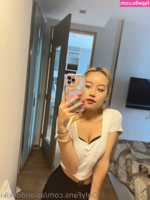 myfavoriteasian - Alleen onder de douche is saai 😅😅💦😈
