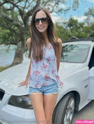 hollyraefree - How much do you love this asssss   Tip this post  10 for some sexy
