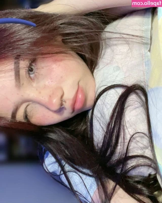 honeyy_bunnyyyy [ honeyy-bunnyyyy ] - Latin girl       caramelito42  caramelito42    