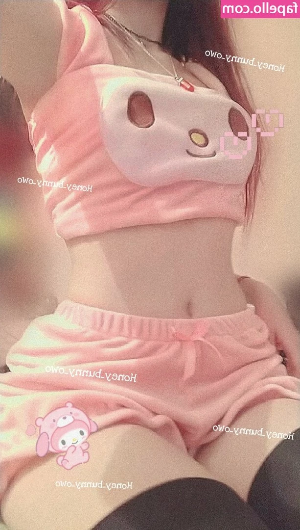 honeyy_bunnyyyy [ honeyy-bunnyyyy ] - I got so bored and lonely
