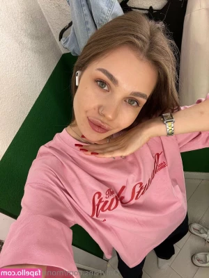monicacutebaby - Good morning! Let’s get this work week started