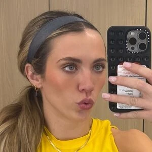 Lexie Hull