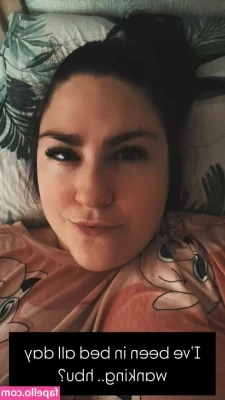 LaceyBBW - Glazed donut