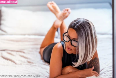 lisakunzfeetof - Let me show you how to insta-💦