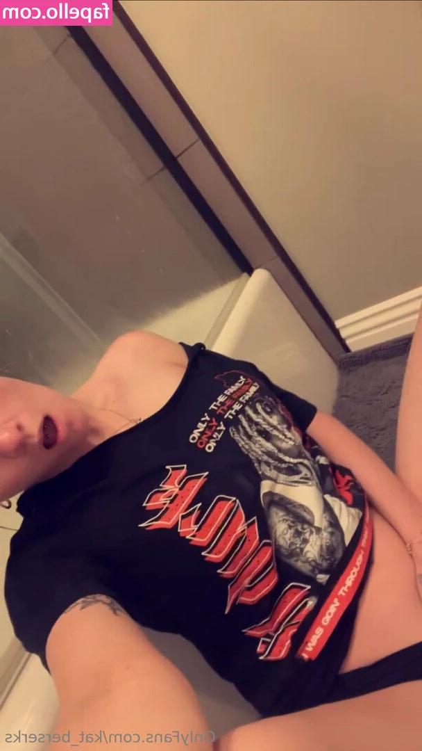 kat_berserks [ kat-berserks ] - are we going to have some fun today?? 👀