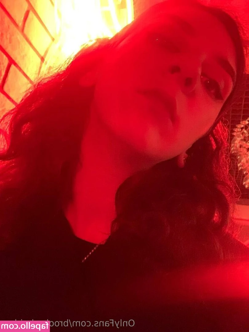 brooke_haiden [ brooke-haiden ] - 💗💗 Still going to send out 2 free videos to everyone who’s