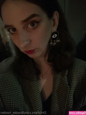 brooke_haiden [ brooke-haiden ] - 𝐈 𝐚𝐦 𝐚 𝐜𝐮𝐦