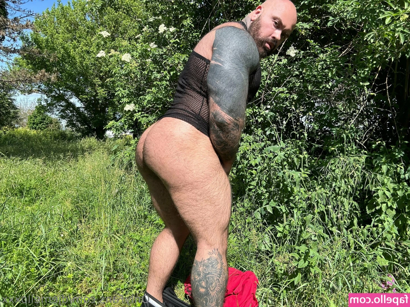 djemelloxxx [ djemelloxxx-1 ] - 🌈 Can you feel that? Weekend Orgy and Pool Party Scene is almost