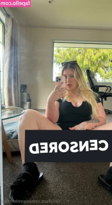 niamhhhhfree - pretty little thing