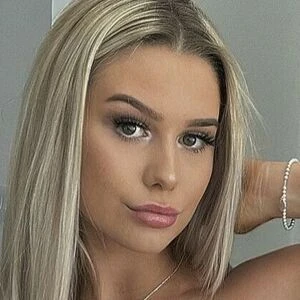maminextdoorashley98