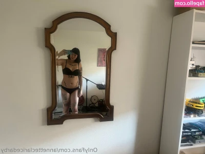 annetteclaricedarby - GOTTA WORK THIS ASS BABY!!!
