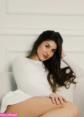 moonwitchsabrina - Touch Me Tuesday! 🥳 What are you touching?