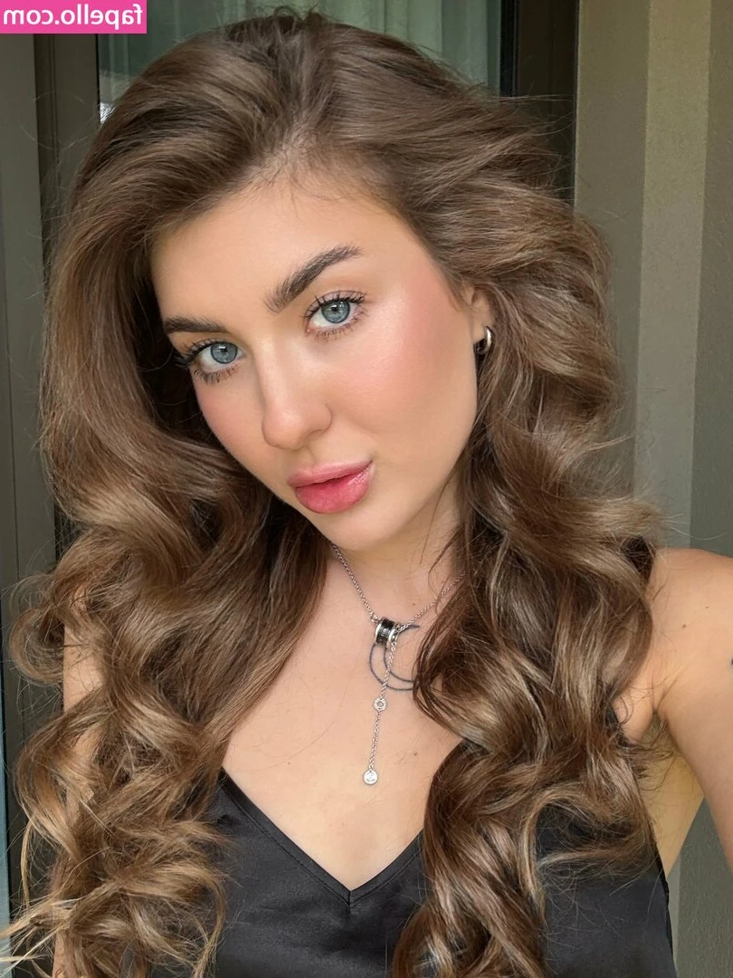 moonwitchsabrina - The I wanna fuck eyes 🫦