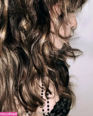 micahhh.ruiz [ micahhh-ruiz ] - Which is sexier 😉