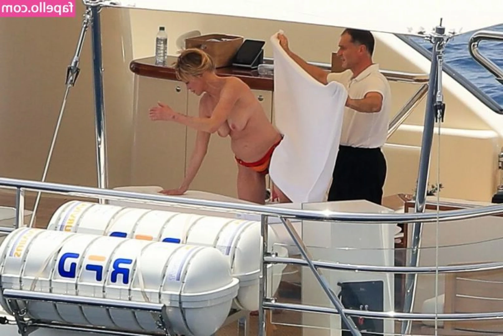 Melanie Griffith [ melanie-griffith ] - Soles and booty 🔥