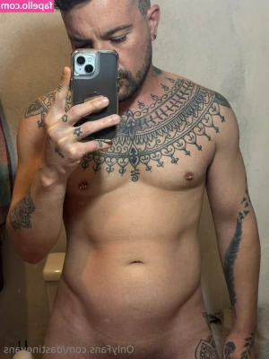 dastinevans - I can make all your dreams come true 💋