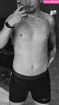 dastinevans - I’m such a tease to myself 😏😍