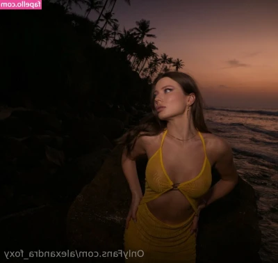 alexandra_foxy [ alexandra-foxy ] - 🔗FETISH BIG ASS GODDESS🔗💜Welcome to hell and heaven, ready