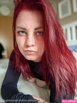 SexyRedPacy - I bet 😈💋 your pants will be tight when I kiss @polonskaya