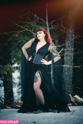 roxxie.chagrin [ roxxie-chagrin ] - Happy Humpday baby♥️