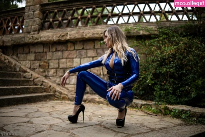 miss_inf_free [ miss-inf-free ] - holy fuck im so horny 😠