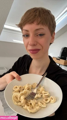 diewildeveganerin [ diewildeveganerin-8 ] - Happy Thursday