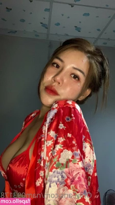nam093178 - I’m in bed and bored...any requests?😉🥵