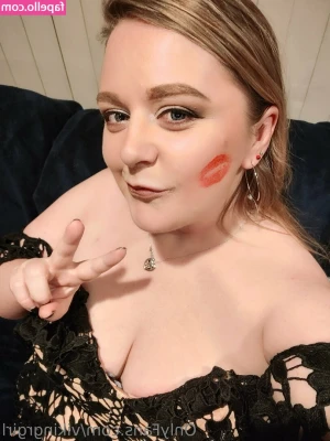 vikingrgirl - From earlier this year 😇