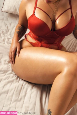 aubade - frisky FRIDAY 😈 comment below if you want some FREE content 😈