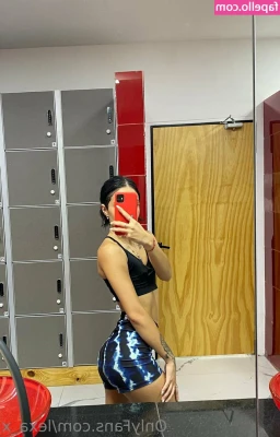 lexa_x [ lexa-x ] - May i be your naughty personal secretary?🥵💦