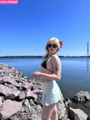 mira.valkonen [ mira-valkonen ] - Finally Friday y’all!