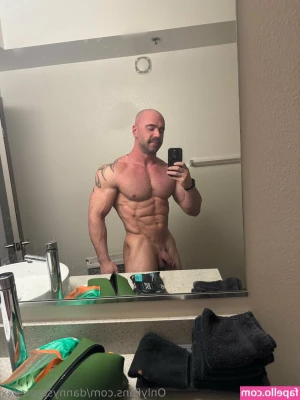 dannysteelexxx - Hi there 😉
