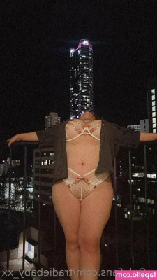 tradiebaby_xx [ tradiebaby-xx ] - Freshly Sugar d and ready to please