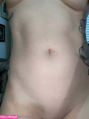 maddmaxxx333 - 4 minutes fingering my ass nonstop  showing it wide open while I m on