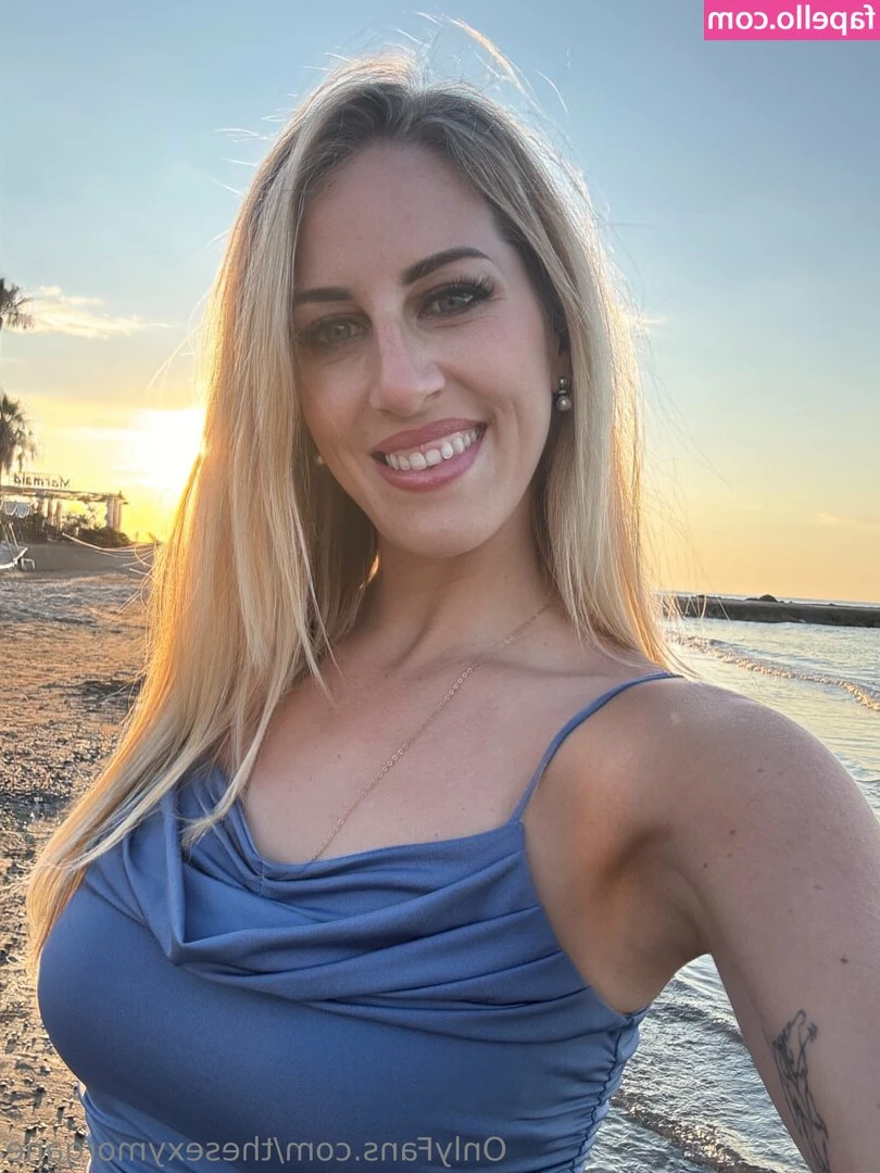 thesexymorgane - Showing off stuff you cannot have  Sorry  This lovely foot   