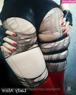 downtherabbithole666 - Your bitch is back!  La tua puttana è tornata!   Mi sbatto il mio