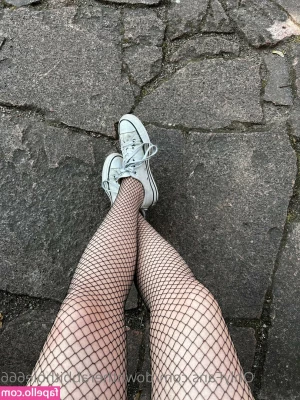 downtherabbithole666 - I love it here  Makes me horny