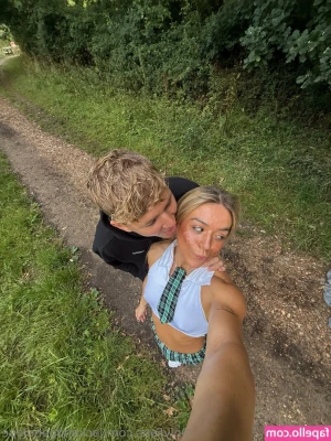 jackandpenelope - Tip 10  and send me a dick pic or two to get a full  comprehensive