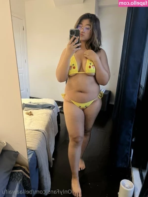bellaawaifu - Profile pic of my feet looking cute af