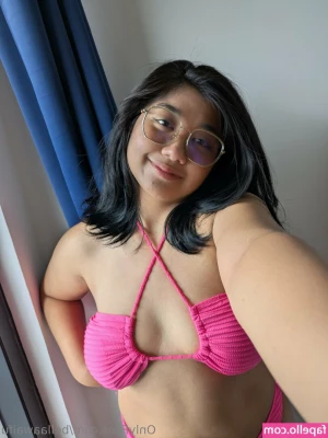 bellaawaifu - i ve been really sad lately  any ideas for new content you guys wanna