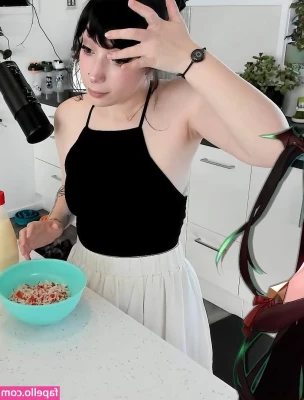 Layna Lazar [ layna-lazar ] - My pussy is dripping cream waiting for you to come lick it up