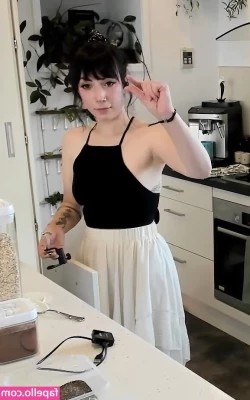 Layna Lazar [ layna-lazar ] - New content coming soon but here s a cute pic I took today