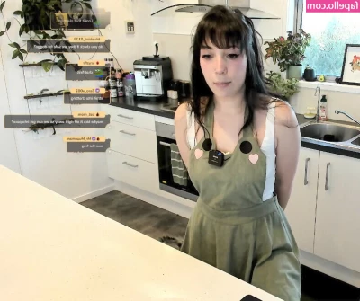 Layna Lazar [ layna-lazar ] - Gothic Milkmaid