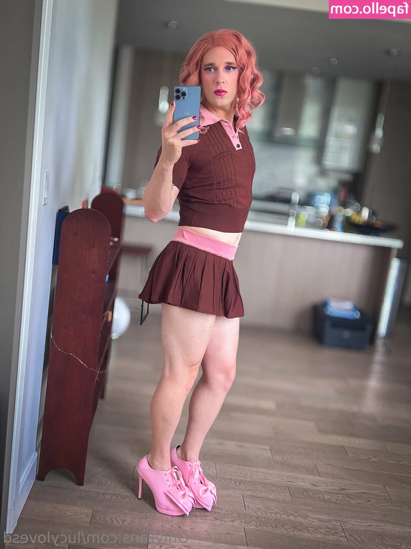 lucylovesd - MORE FOOTAGE FROM ROUND 1 with  sorenerosx   Here s another view from