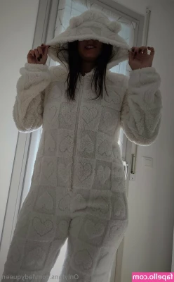 ladyqueen_free [ ladyqueen-free ] - Deep in THOT😝TIP $100 to join my VIP and I’ll take this off for
