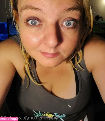 jessrocks87 - I still smell like you and that makes me the happiest woman on the